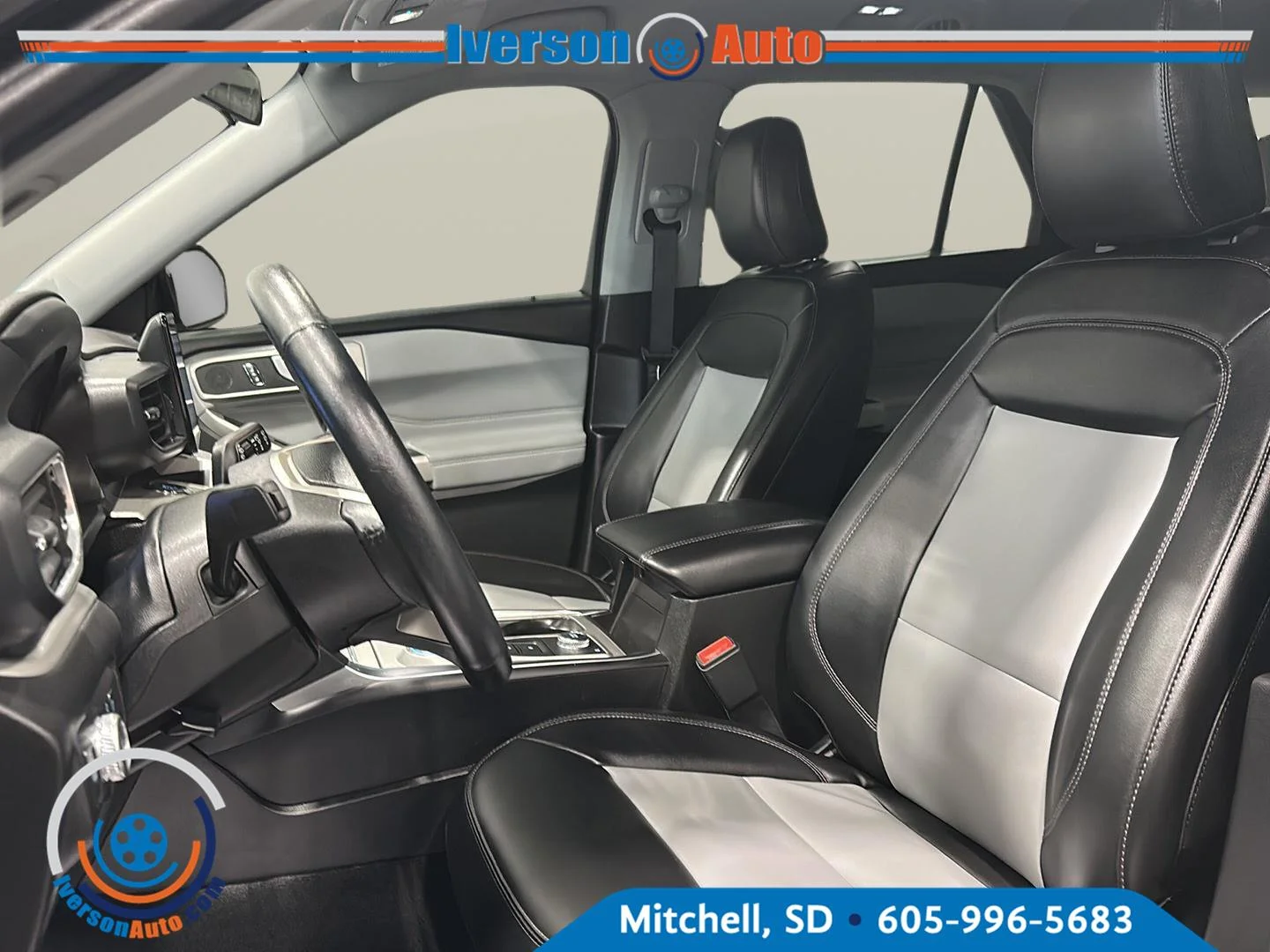 2022 Ford Explorer XLT - Photo 15