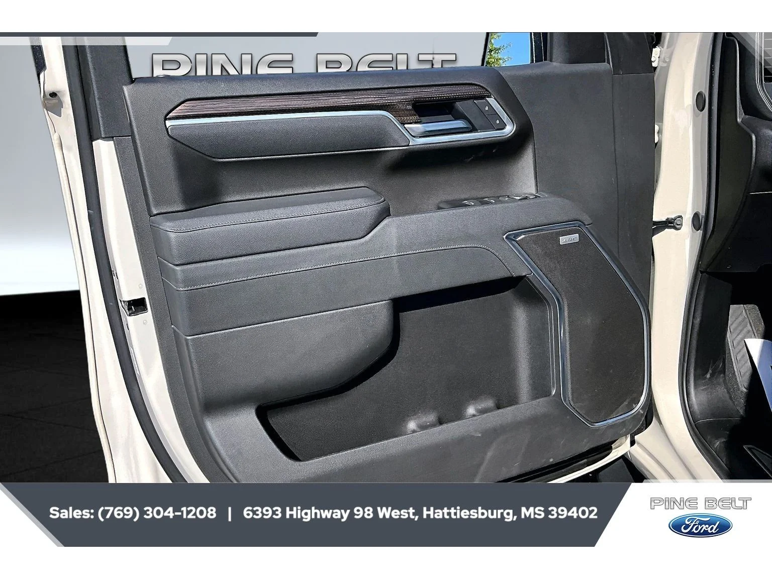 Used 2026 White Sands Chevrolet RST image 18