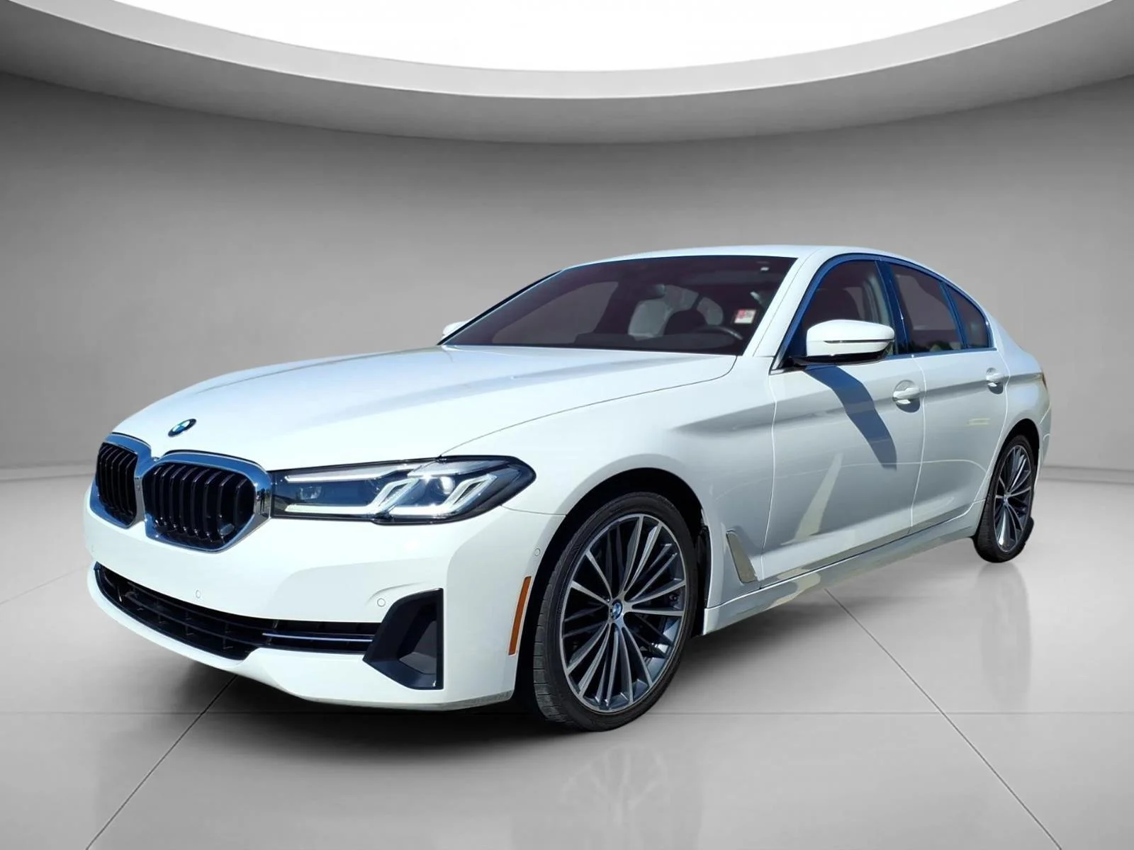 Used 2021 Alpine White BMW 530i image 1