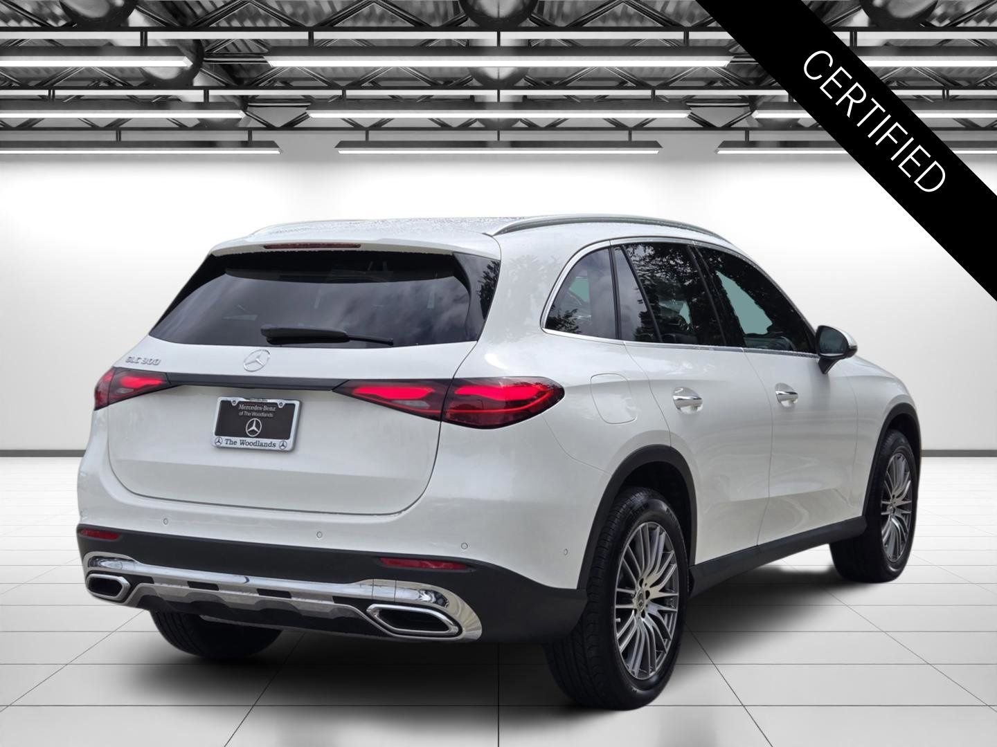 Certified Used 2026 Polar White Mercedes-Benz GLC 300 image 7