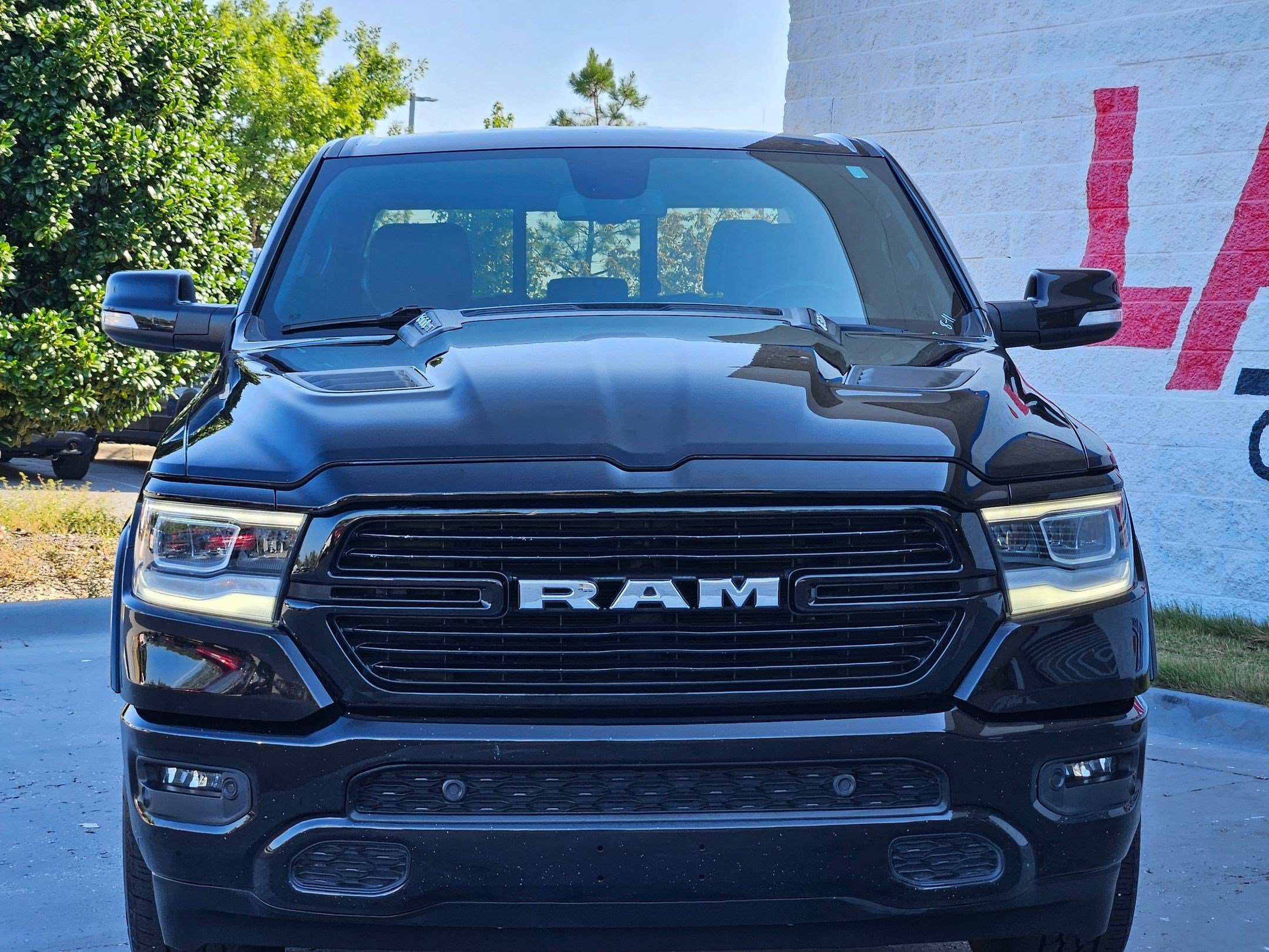 Used 2019 RAM Ram 1500 Pickup Laramie with VIN 1C6RREJT9KN848023 for sale in Little Rock