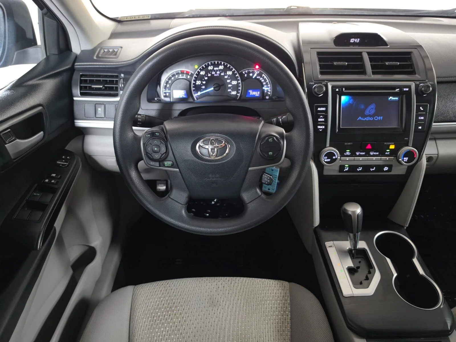 Used 2012 Gray Toyota LE image 29