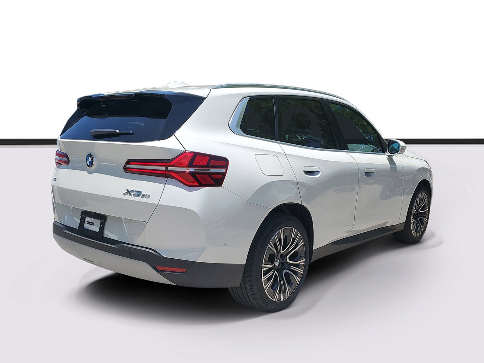 New 2026 Mineral White Metallic BMW 30 xDrive image 4