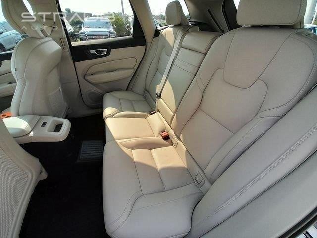 Used 2021 Crystal White Metallic Volvo Inscription image 42