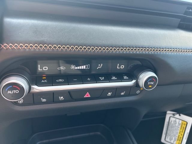 2025 Mazda CX-50 Premium - Photo 12