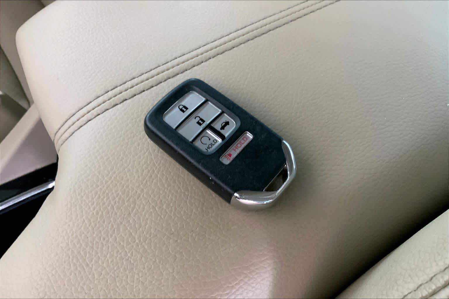 Used 2016 WHITE Honda EX-L image 15