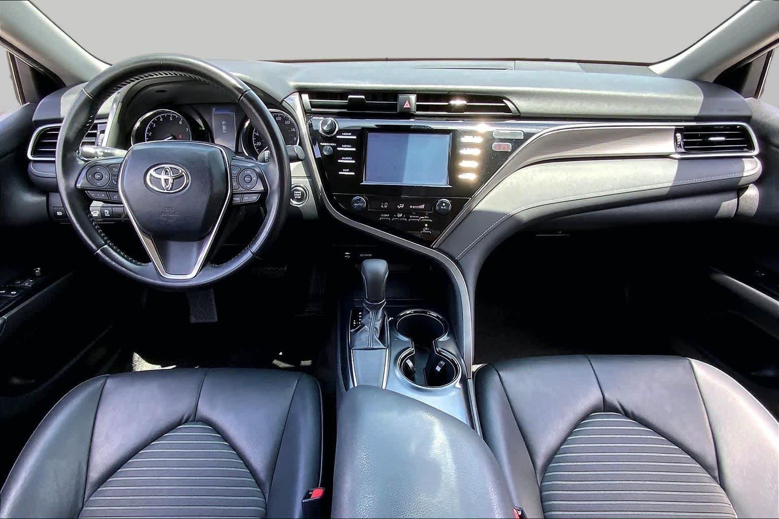 Used 2019 Super White Toyota SE image 15