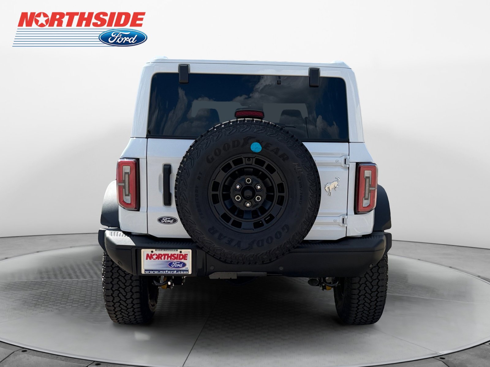 New 2026 Oxford White Ford Badlands image 6