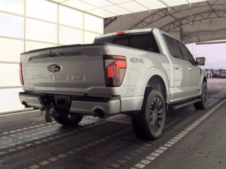 Used 2024 Silver Ford XLT image 4