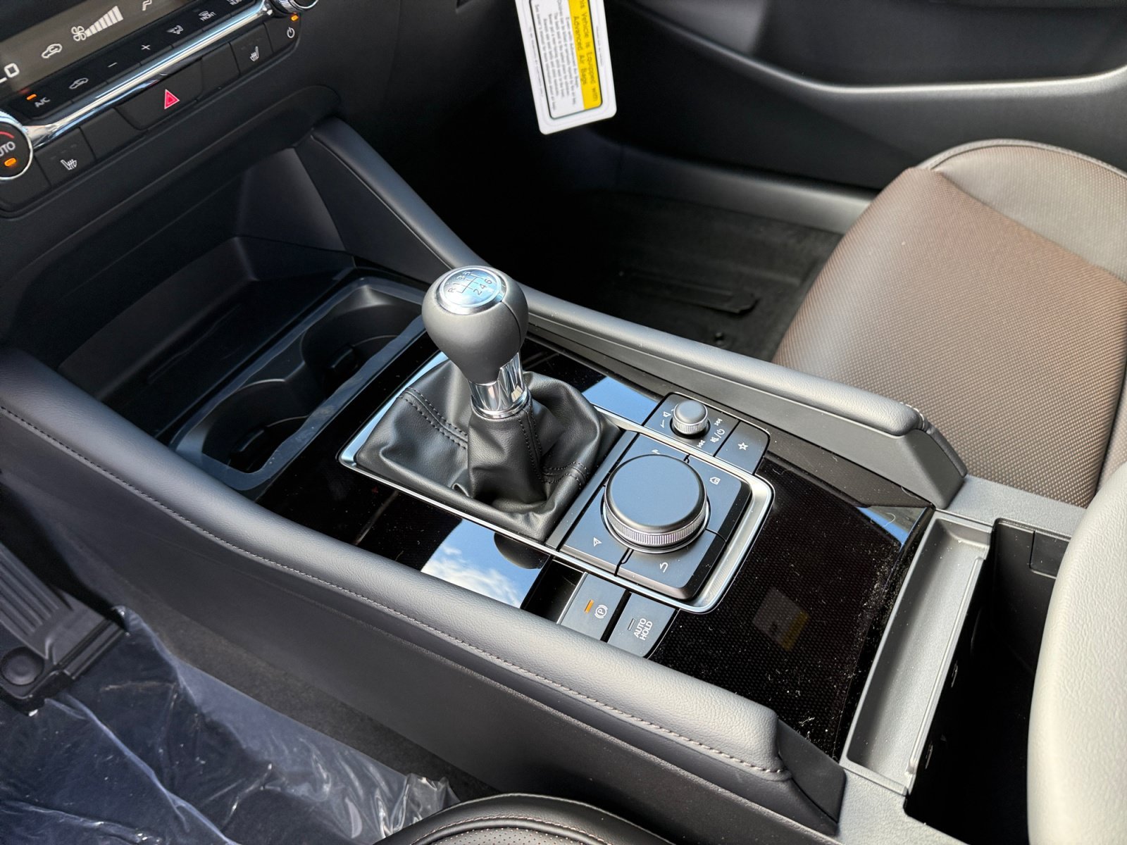 2026 Mazda Mazda3 Premium - Photo 13