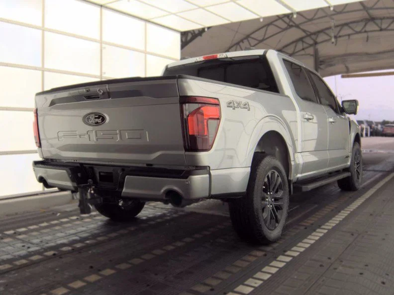 Used 2024 Silver Ford XLT image 4