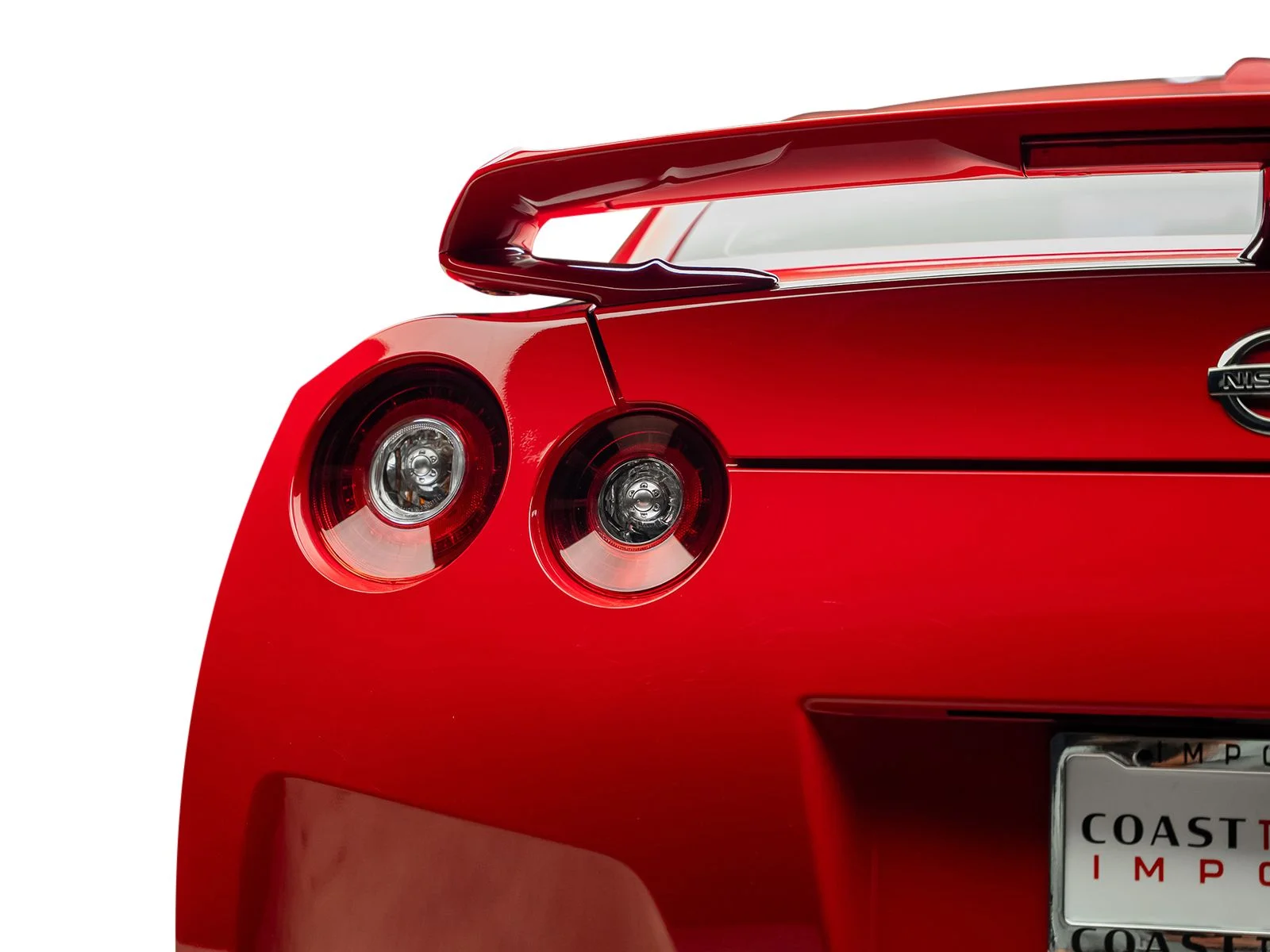 Used 2015 Red Nissan Premium image 17