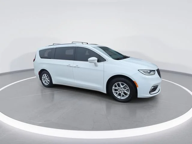 Used 2021 White Chrysler Touring L image 2