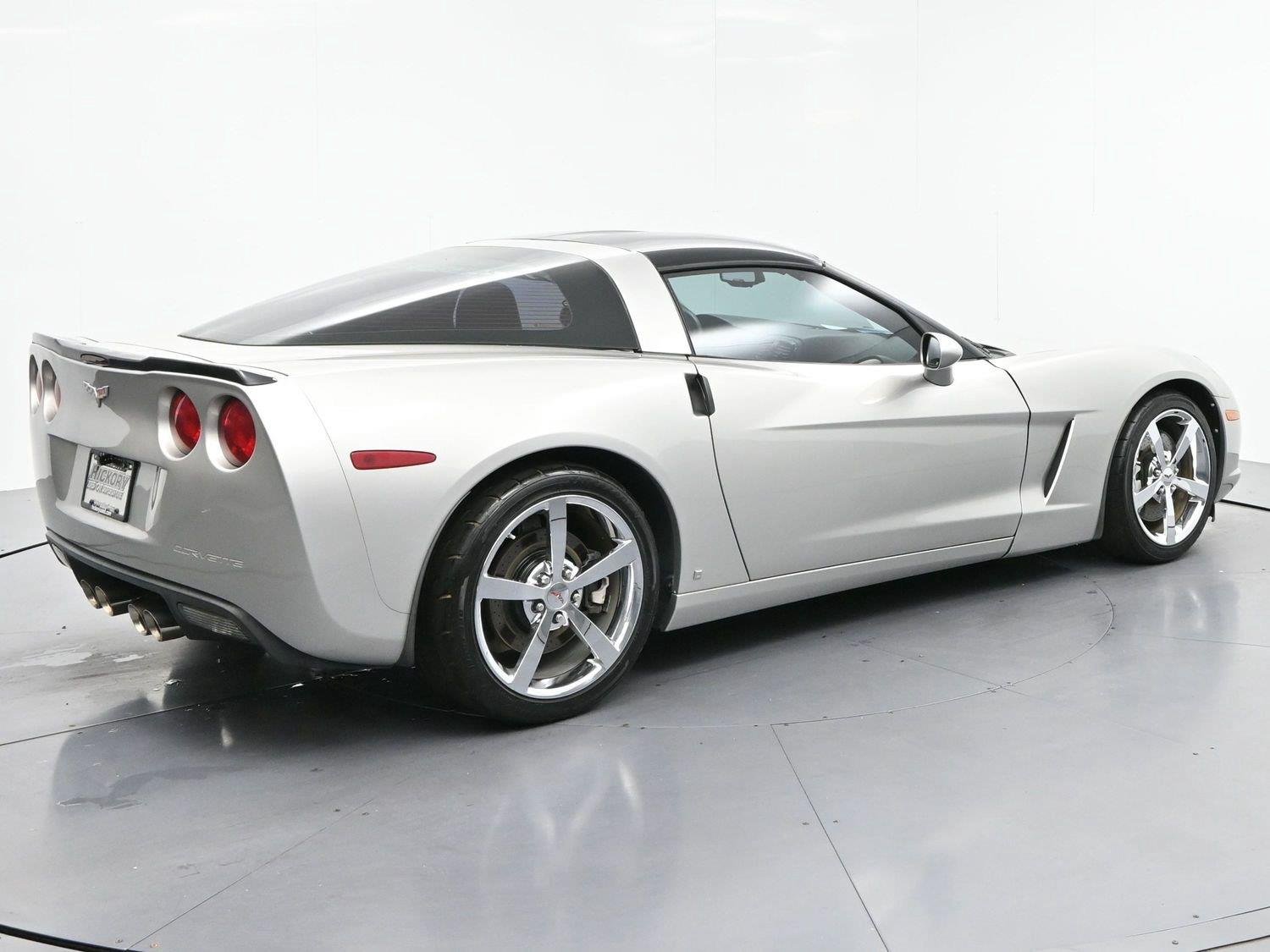 Used 2008 Machine Silver Metallic Chevrolet Base image 7