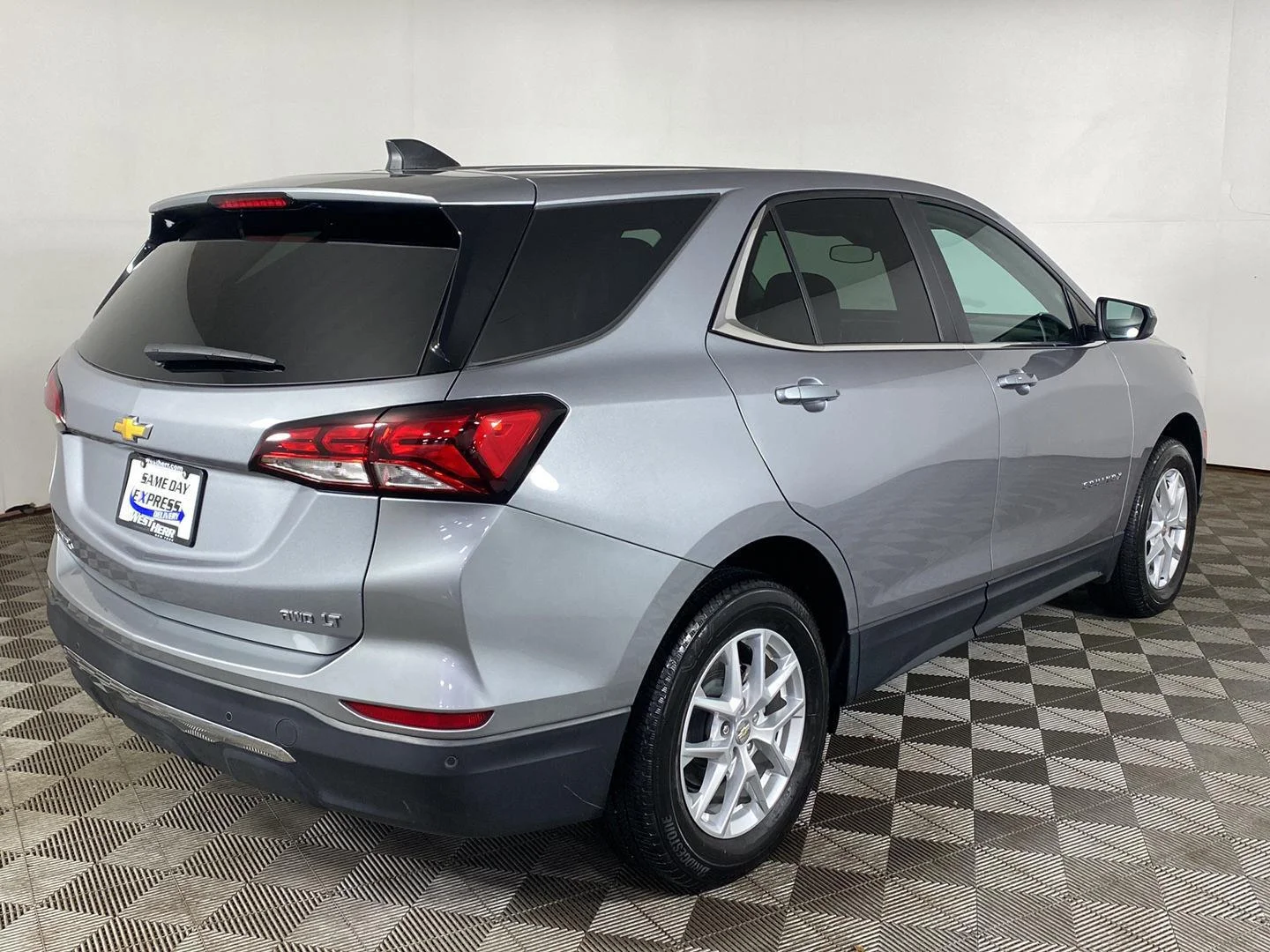 Used 2023 Sterling Gray Metallic Chevrolet LT image 6