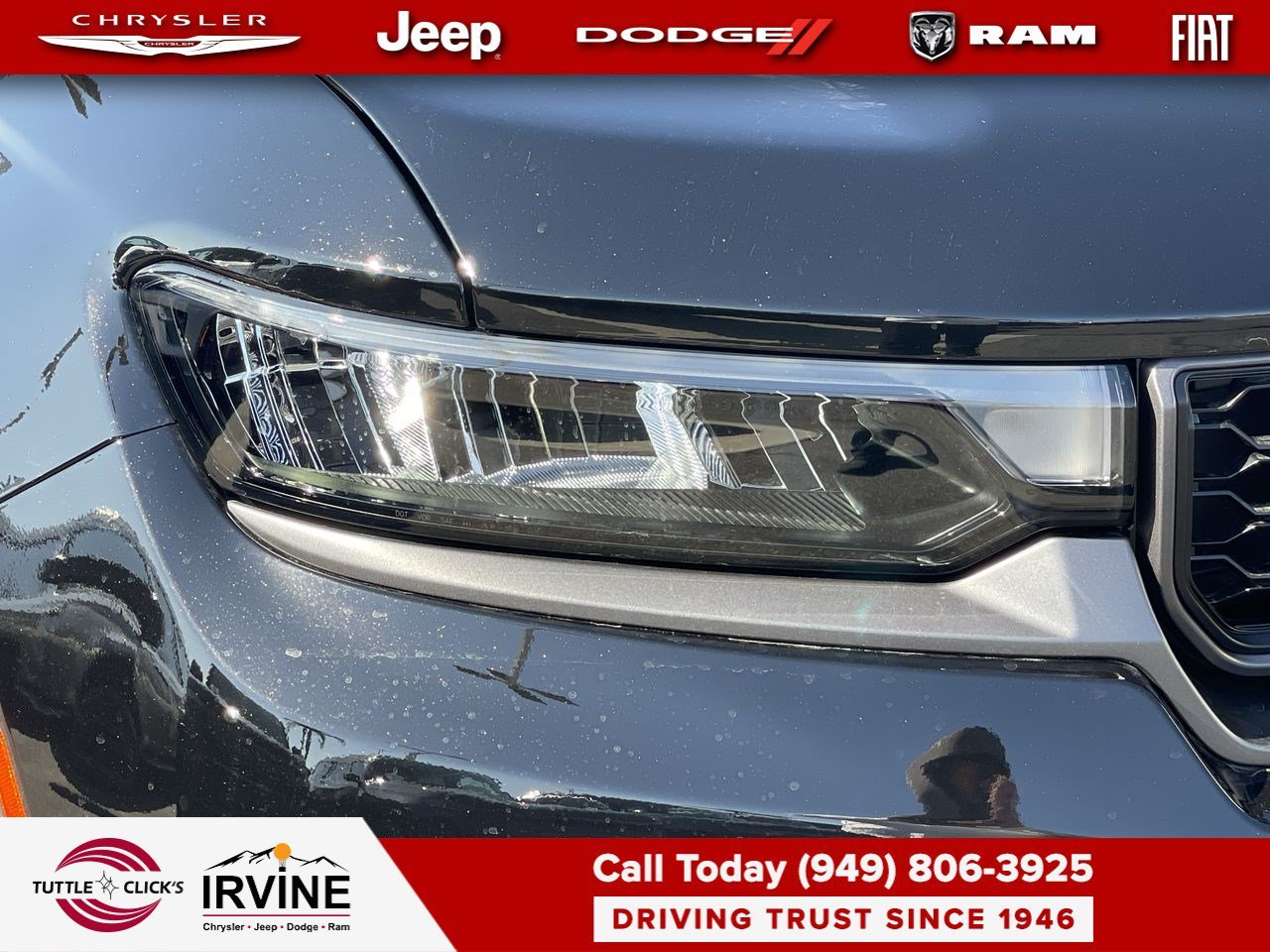 New 2026 Diamond Black Crystal Pearl-Coat Exterior Paint Jeep 85th Anniversary Edition image 7
