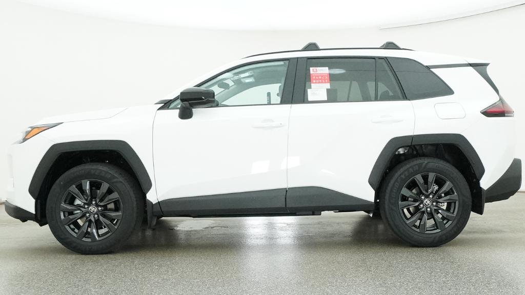 New 2026 Ice Cap Toyota XLE Premium image 4