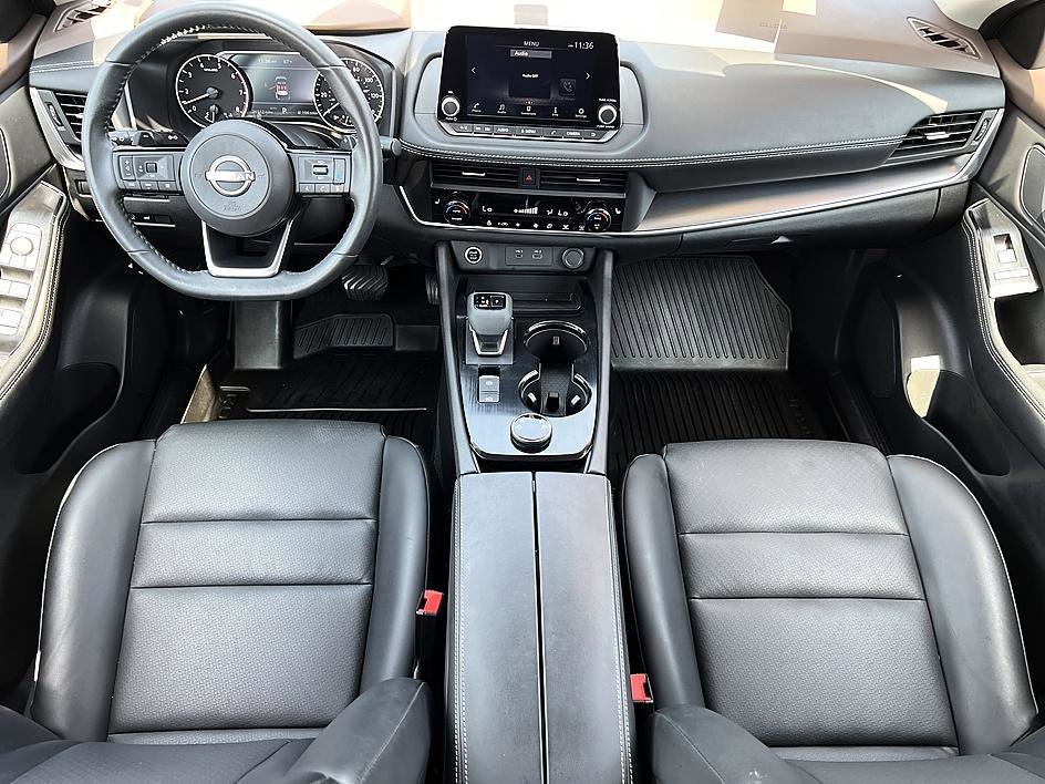Used 2023 Gun Metallic Nissan SV image 18