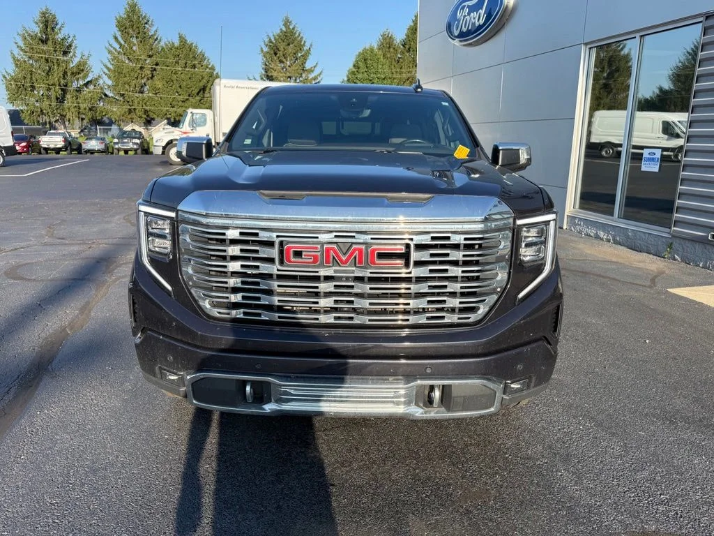 Used 2023 Silver GMC Denali image 11