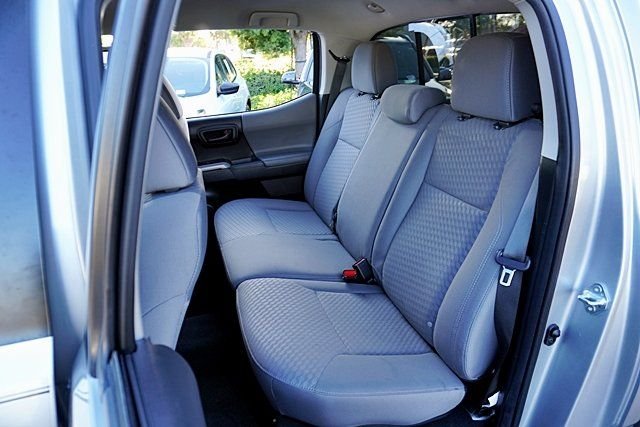 Used 2022 Silver Toyota SR5 image 17