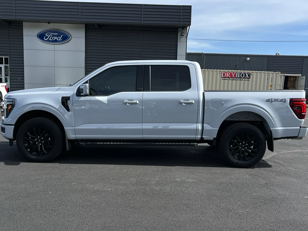 Certified Used 2025 Space White Metallic Ford LARIAT image 14
