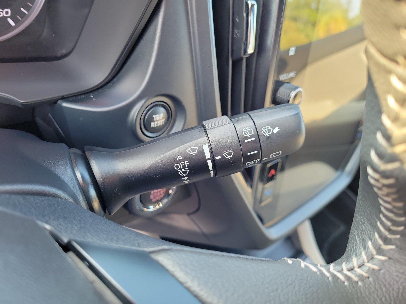 Used 2025 Horizon Blue Pearl Subaru Premium image 27