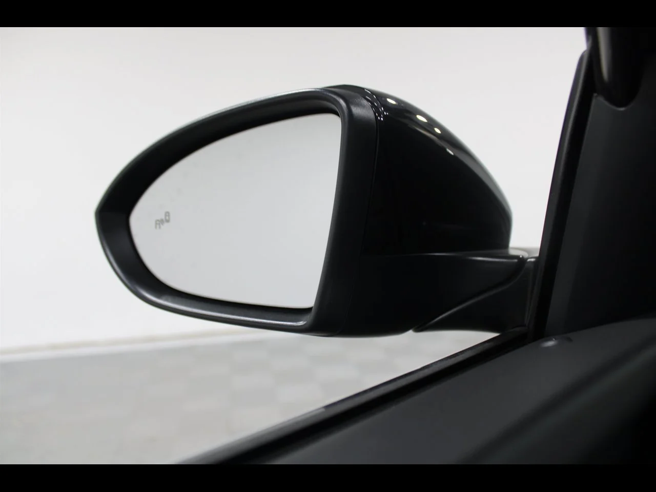 New 2026 Deep Black Pearl Volkswagen 1.5T SE image 18