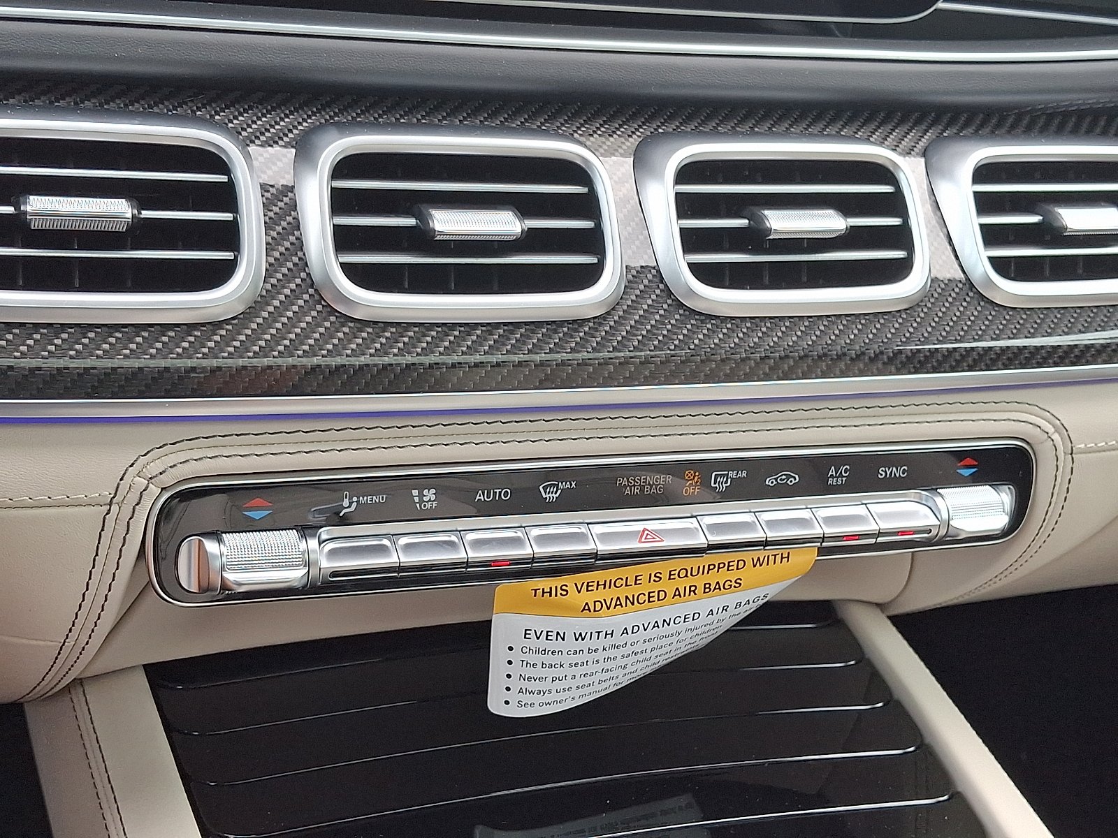 New 2026 MANUFAKTUR Moonlight White Metallic Mercedes-Benz AMG® GLS 63 4MATIC+ SUV image 12
