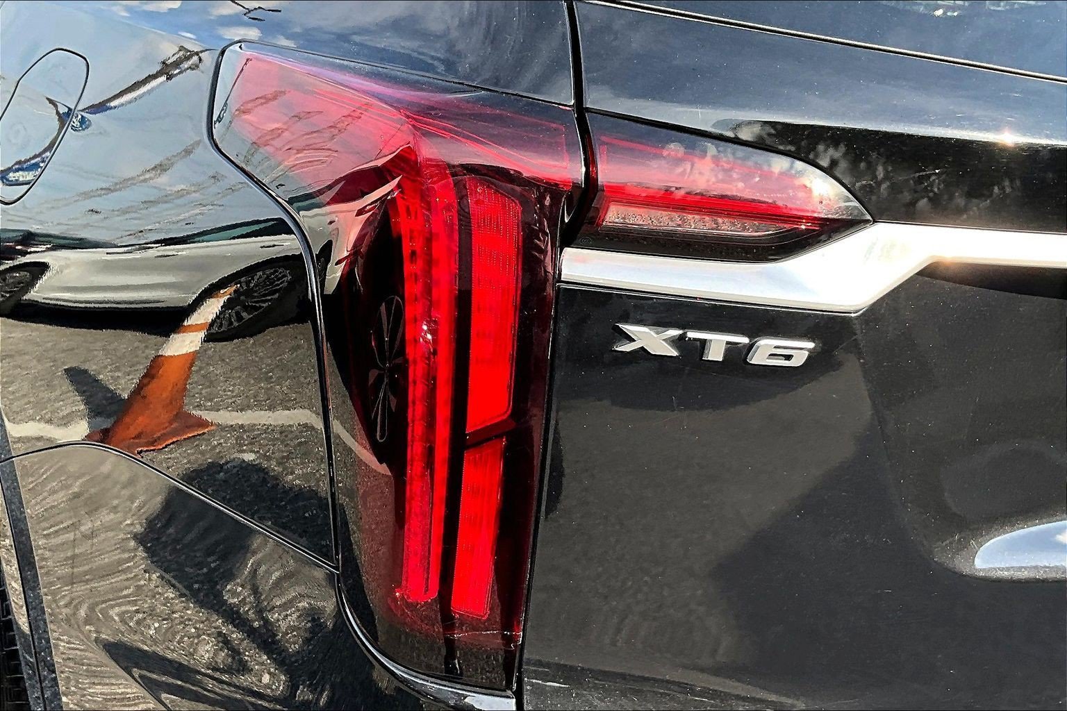 Used 2020 Black Cadillac Premium Luxury image 21