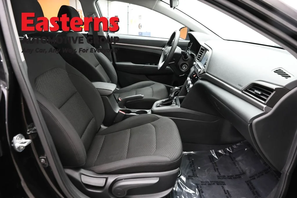 Used 2020 Black Hyundai SEL image 23