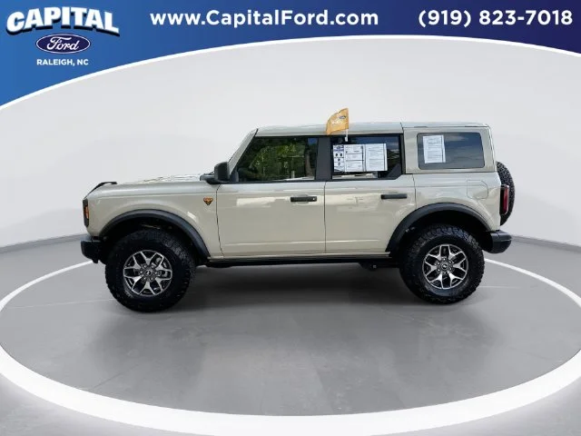 Used 2025 Beige Ford Badlands image 5