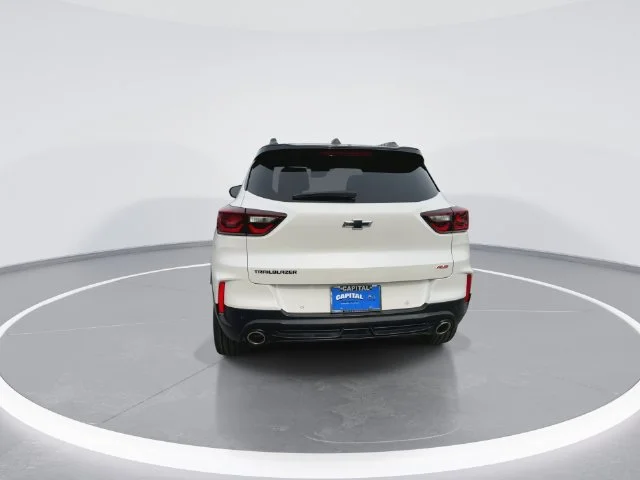 Used 2025 Beige Chevrolet RS image 7