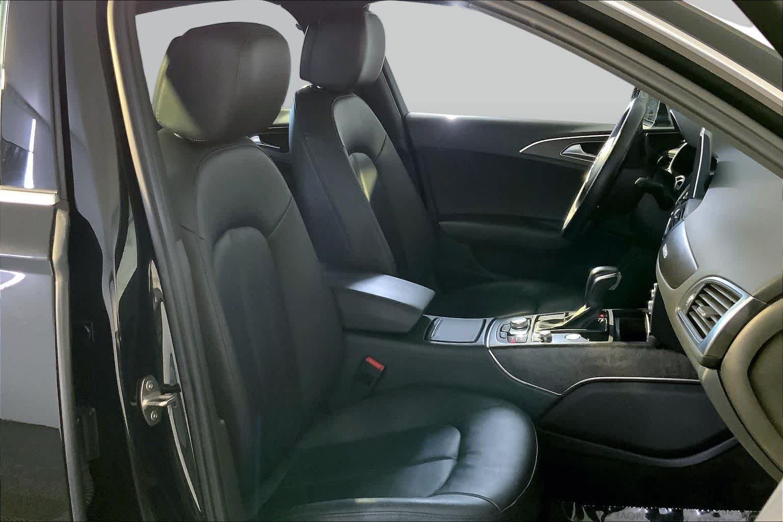 Used 2017 Mythos Black Metallic Audi Premium image 8