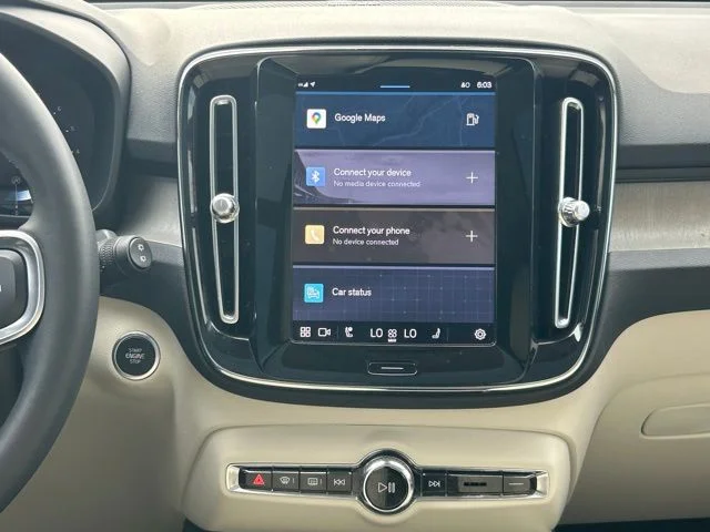 2024 Volvo XC40 Plus - Photo 16