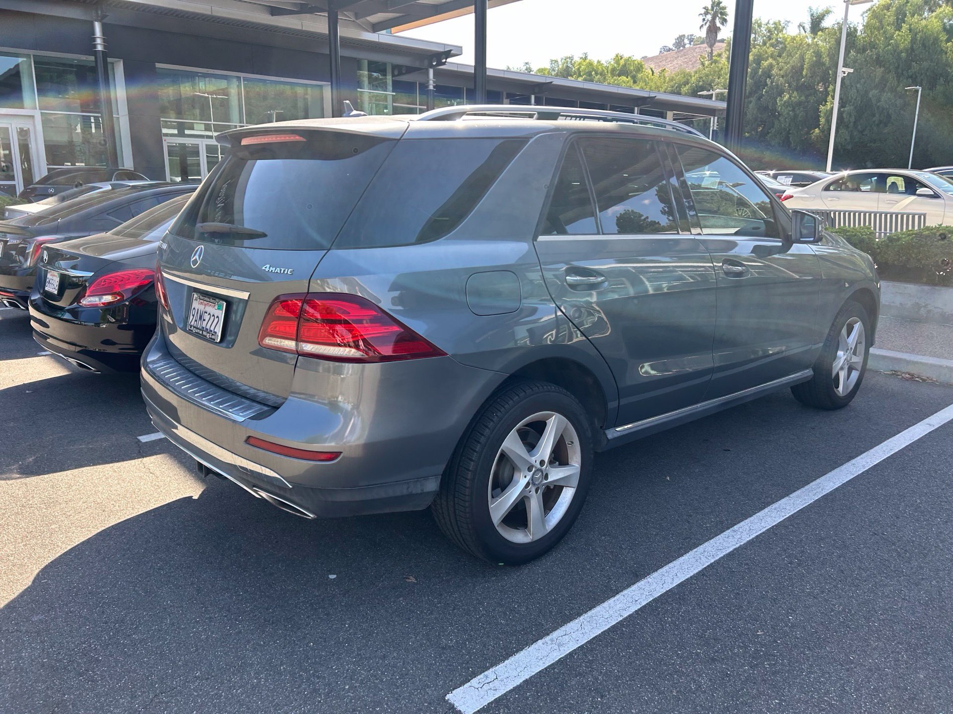 Used 2019 Gray Mercedes-Benz GLE 400 image 6