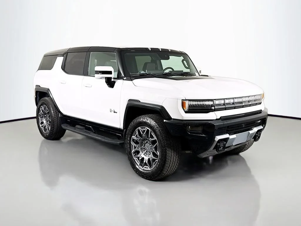 2024 GMC Hummer EV 3X SUV's photo