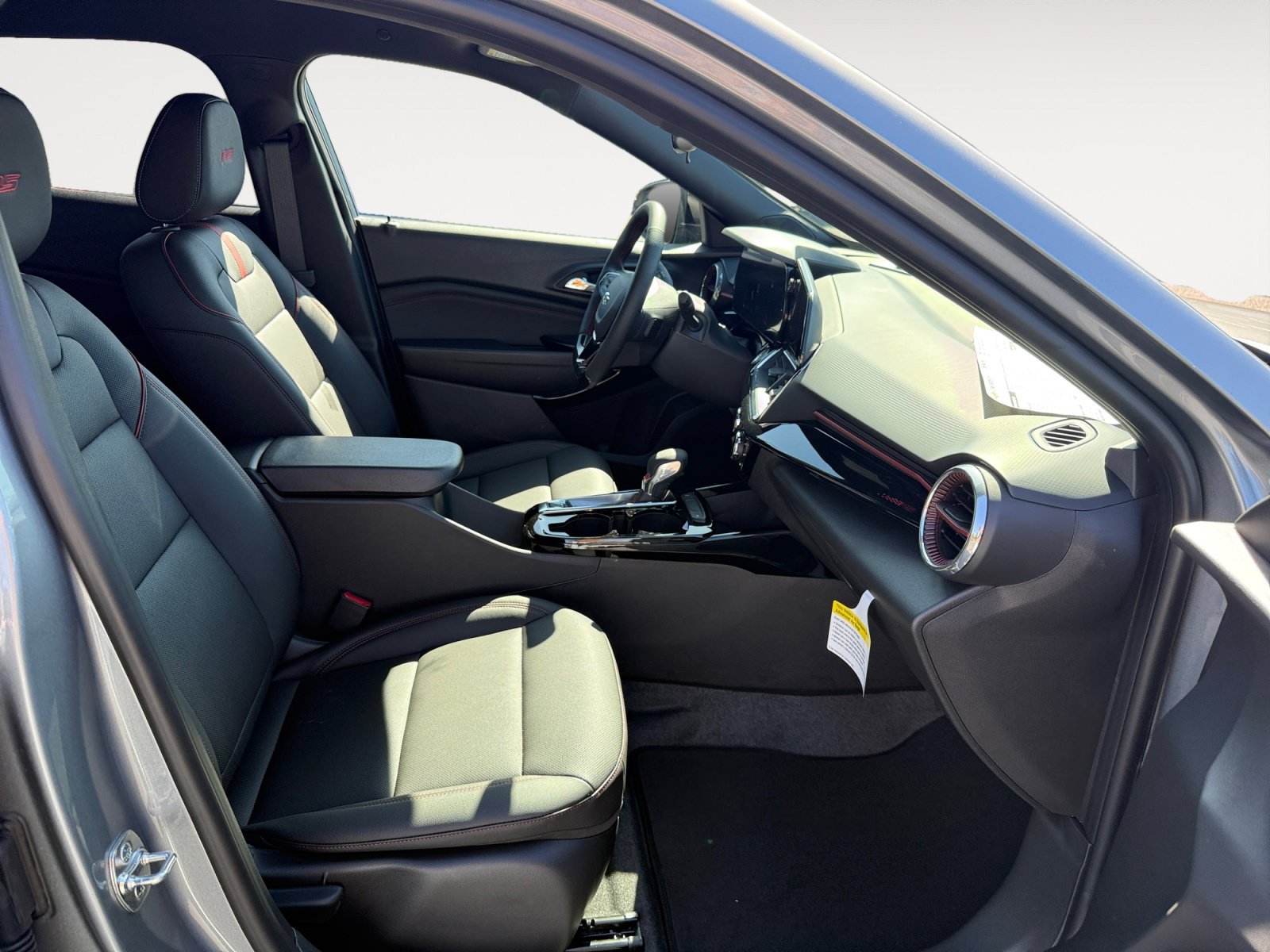 2026 Chevrolet Trax RS - Photo 19
