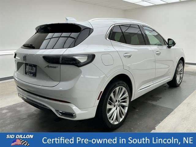 Used 2025 White Frost Tricoat Buick Avenir image 4