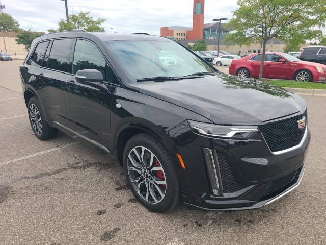 Used 2024 Black Cadillac Sport image 15