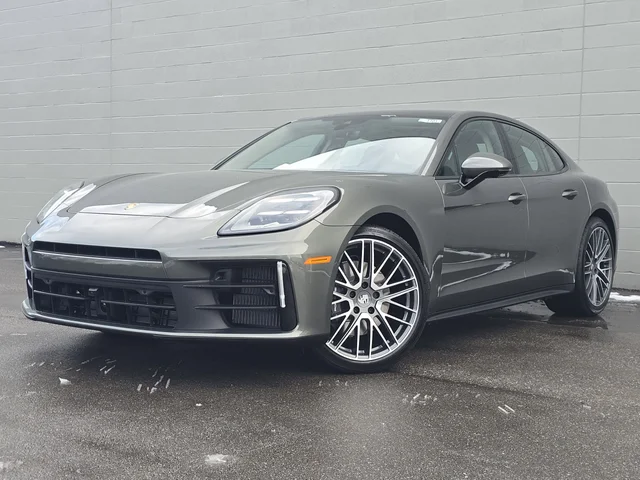 2026 Porsche Panamera 4