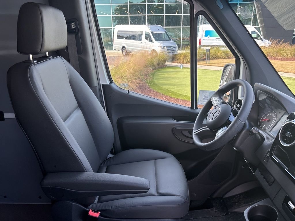 New 2026 White Mercedes-Benz w/ Ranger HVAC PKG image 32