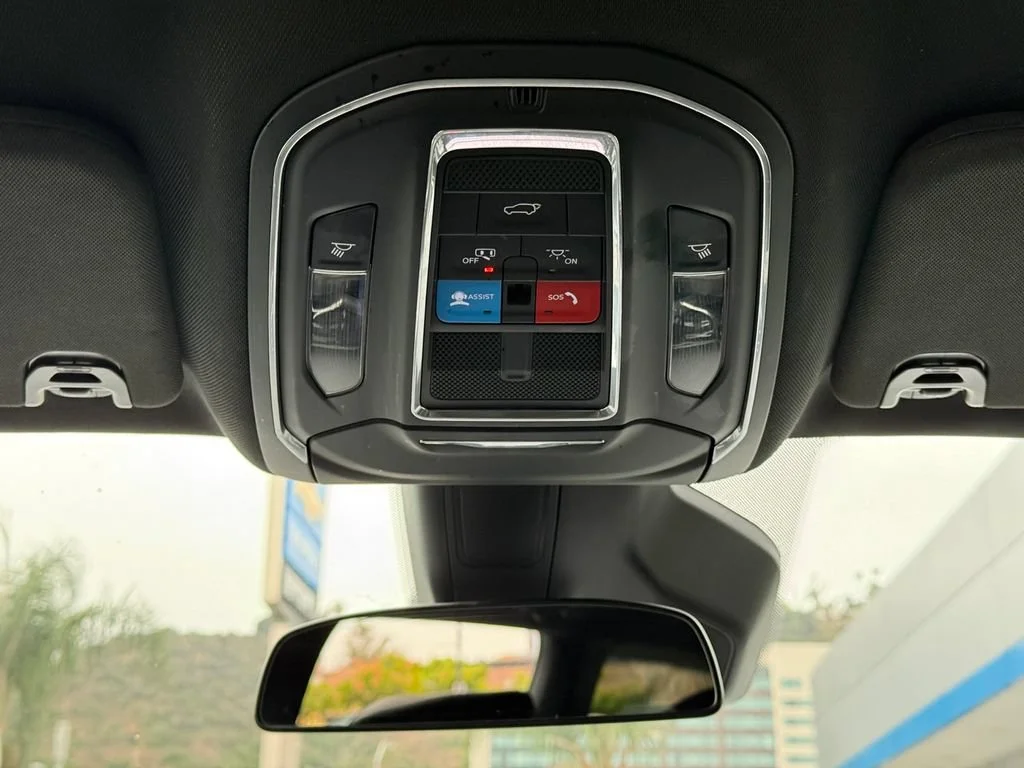 Used 2024 White Jeep Series II image 23