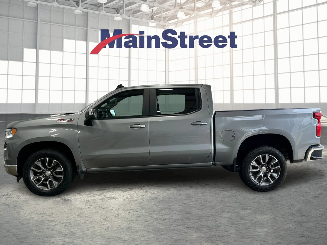 Used 2023 Chevrolet Silverado 1500 LT with VIN 1GCUDDE81PZ168232 for sale in Kansas City