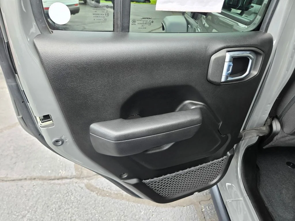 Certified Used 2023 Sting Gray Clearcoat Jeep Willys 4xe image 40