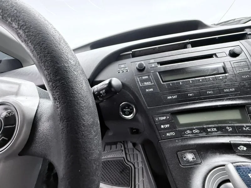 Used 2011 Silver Toyota Two Hatchback 4D image 21