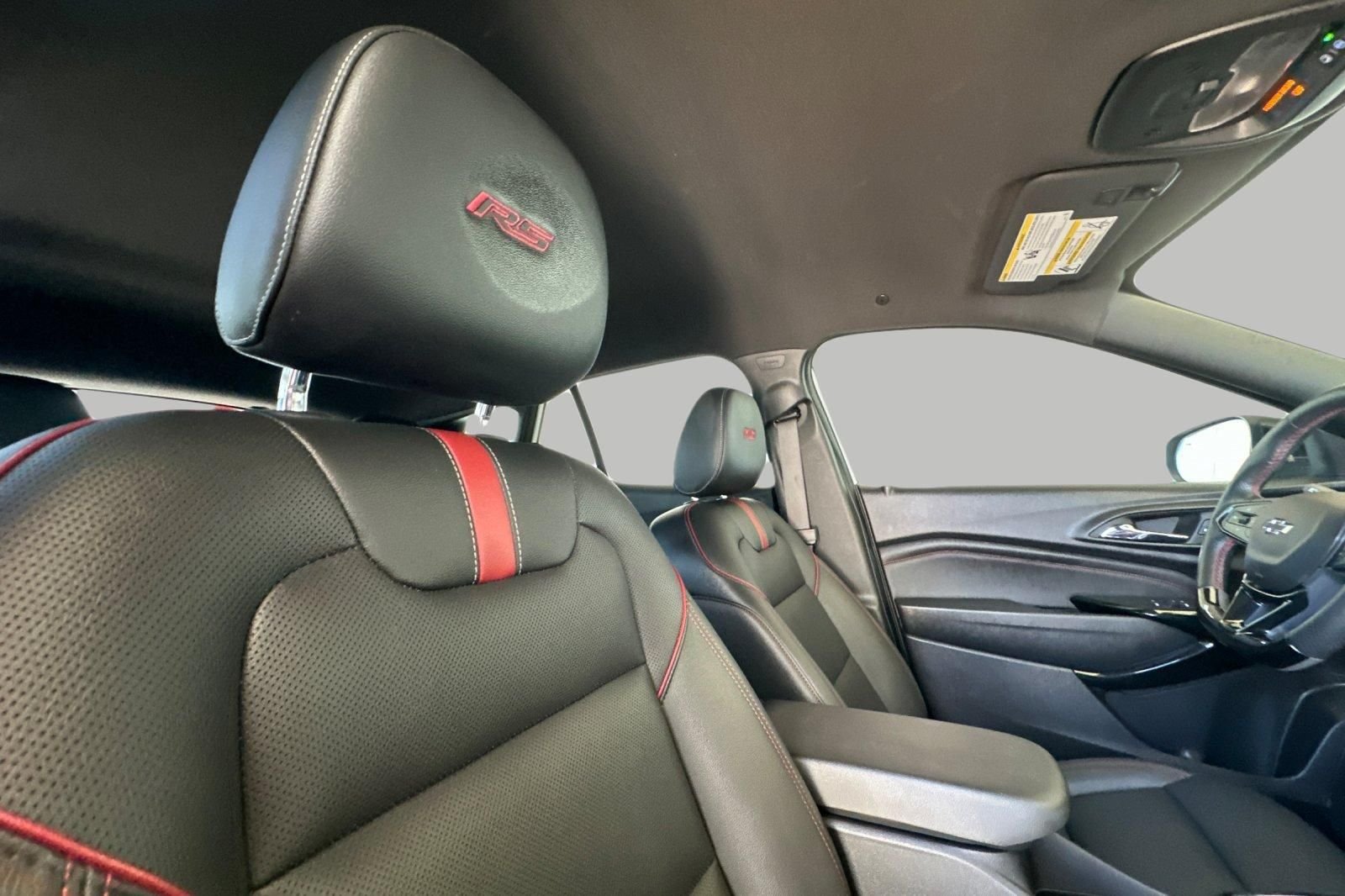Used 2025 White Chevrolet 2RS image 17