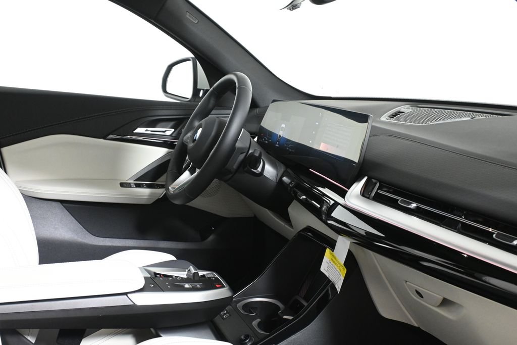 New 2027 Alpine White BMW xDrive28i image 29