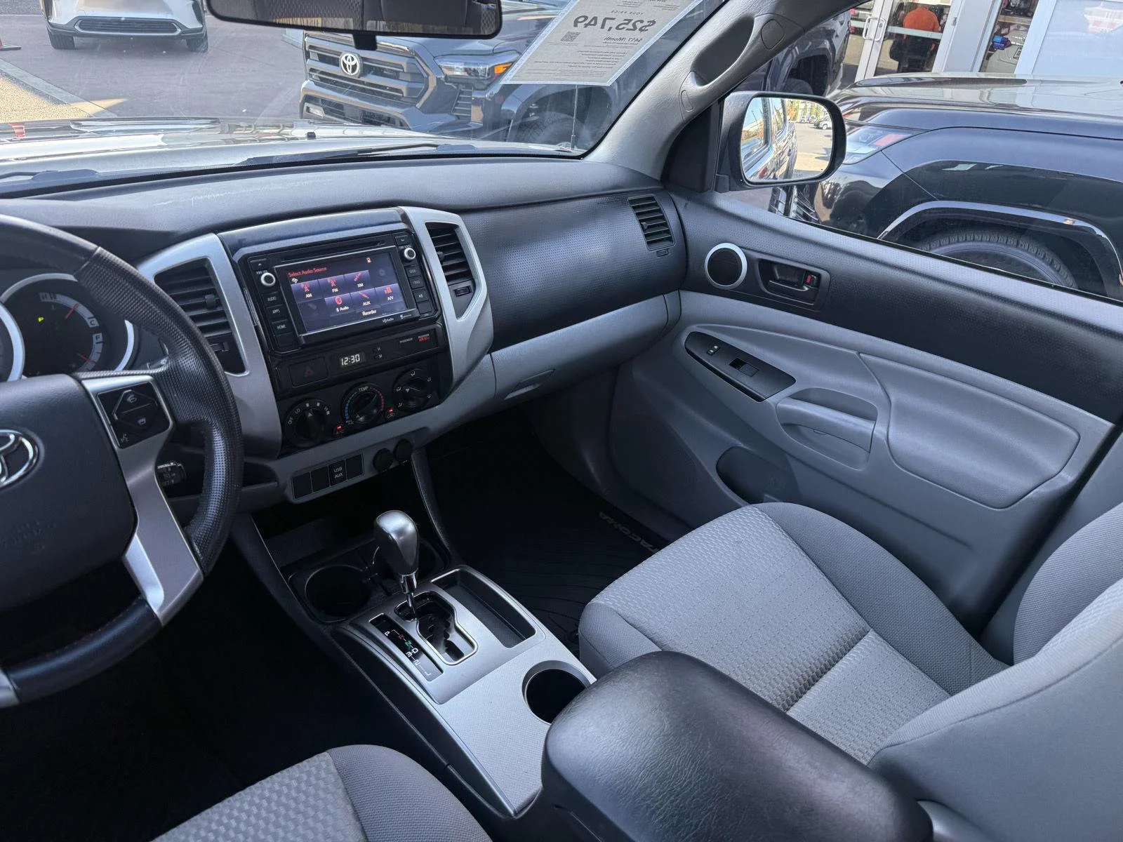 Used 2014 Pyrite Mica Toyota PreRunner image 17
