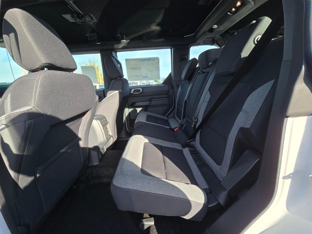 New 2025 Oxford White Ford Base image 13