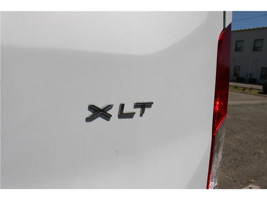 2015 Ford Transit XLT - Photo 13